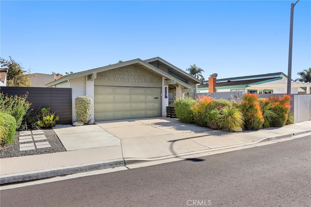 3318 Wyoming Circle