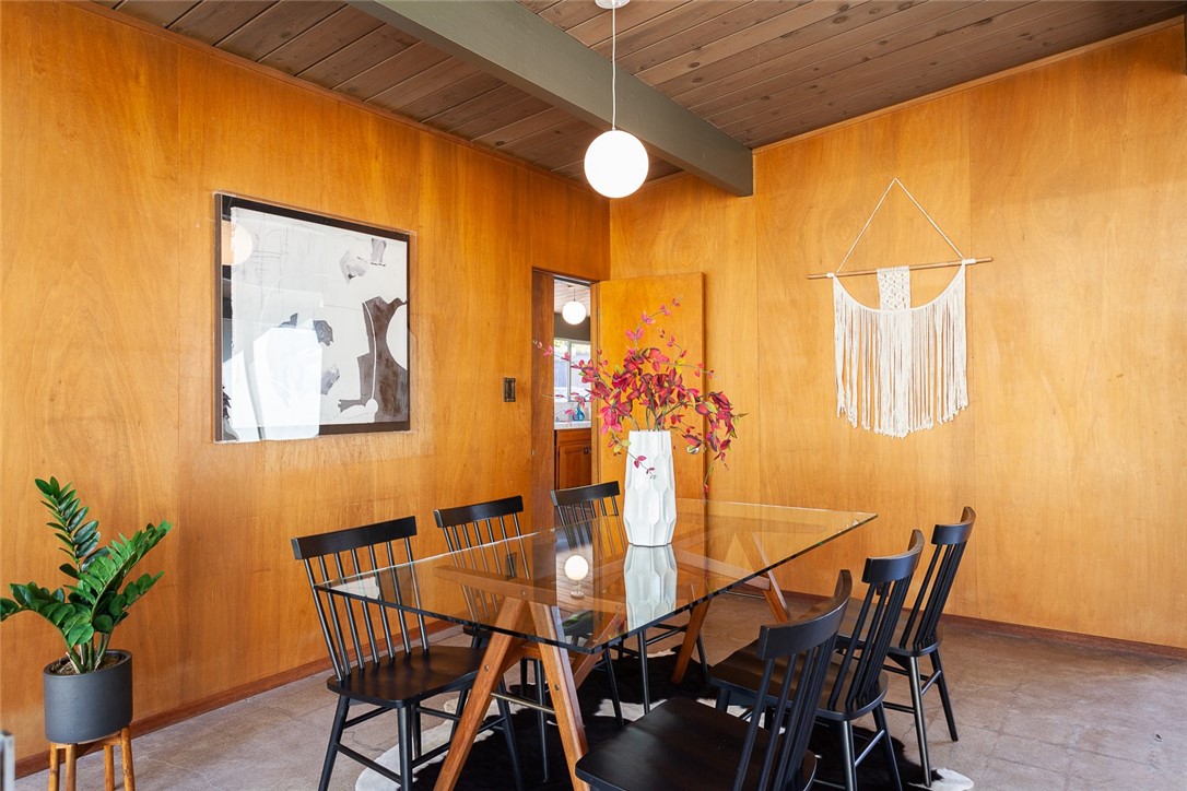 1131 N Encanto