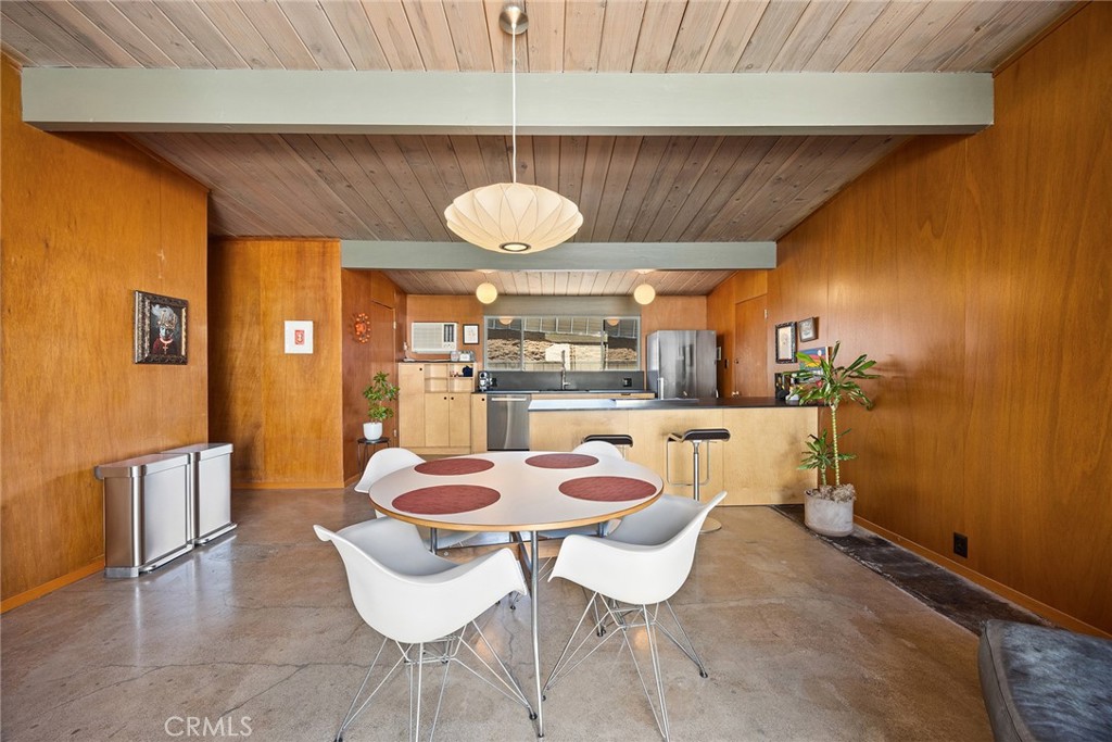 1131 N Encanto