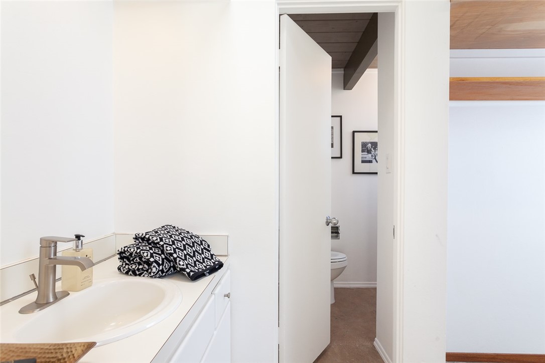 1131 N Encanto