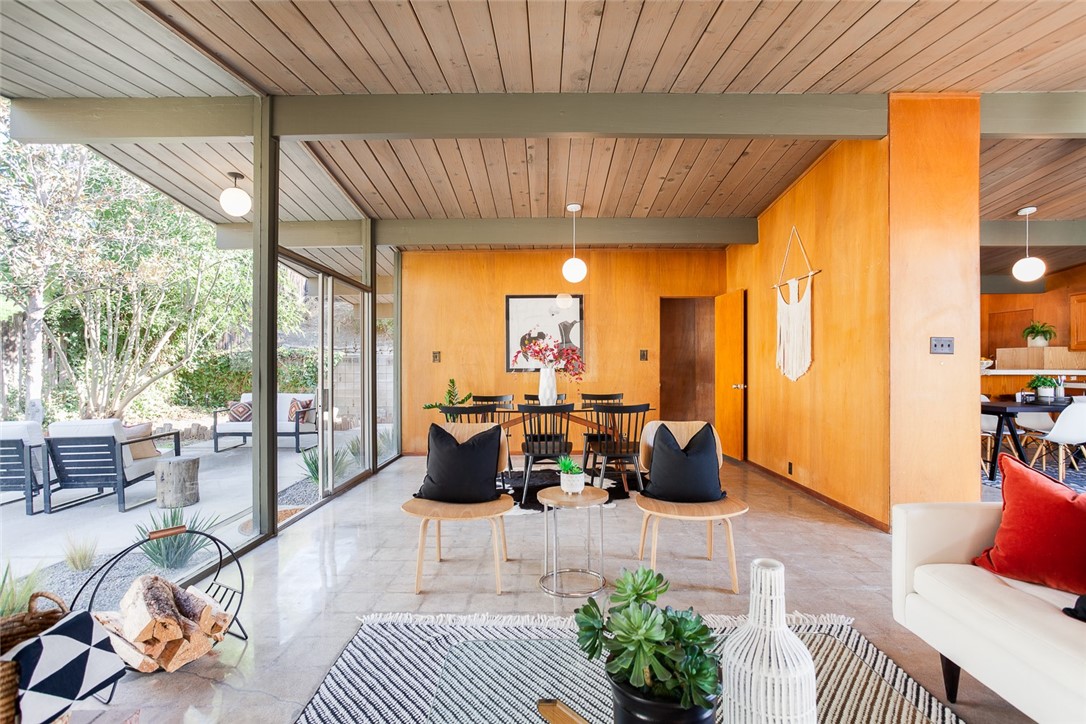 1131 N Encanto