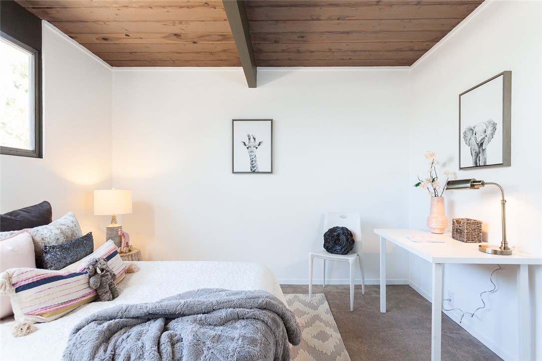 1131 N Encanto