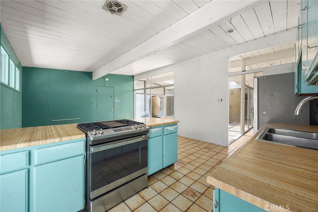 636 S Woodland