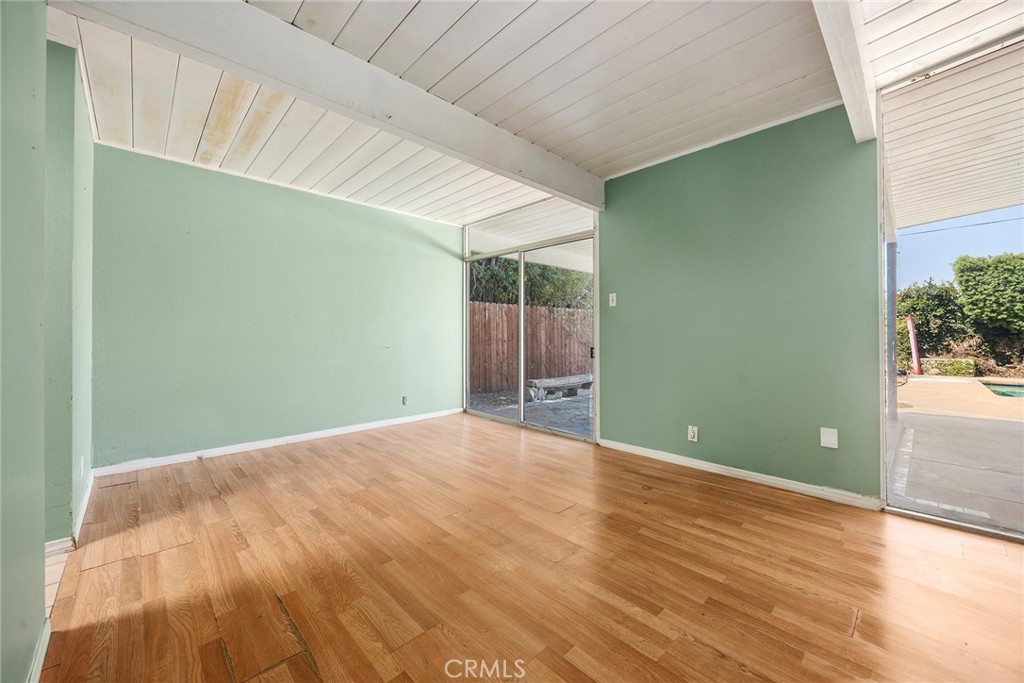 636 S Woodland