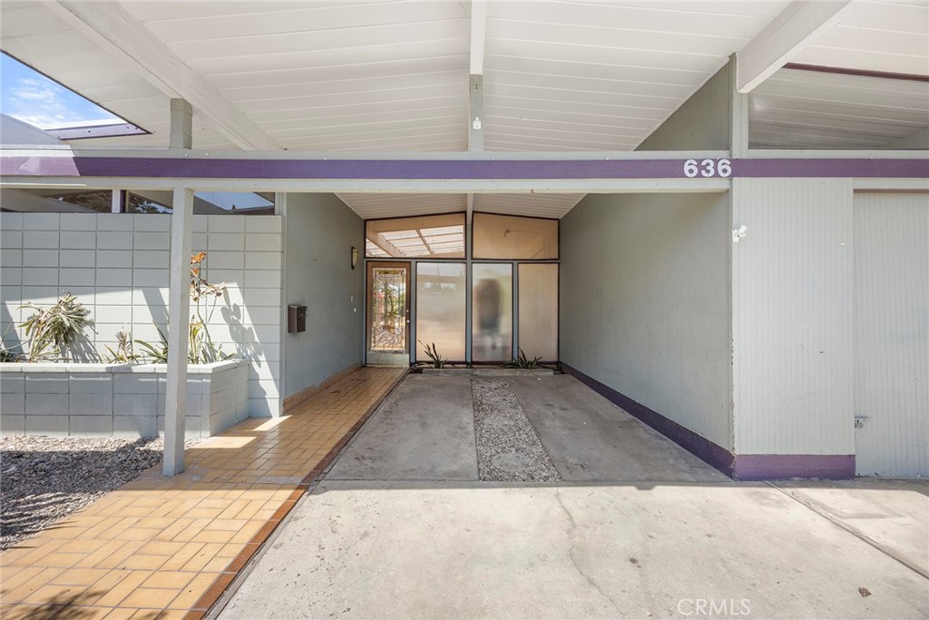 636 S Woodland