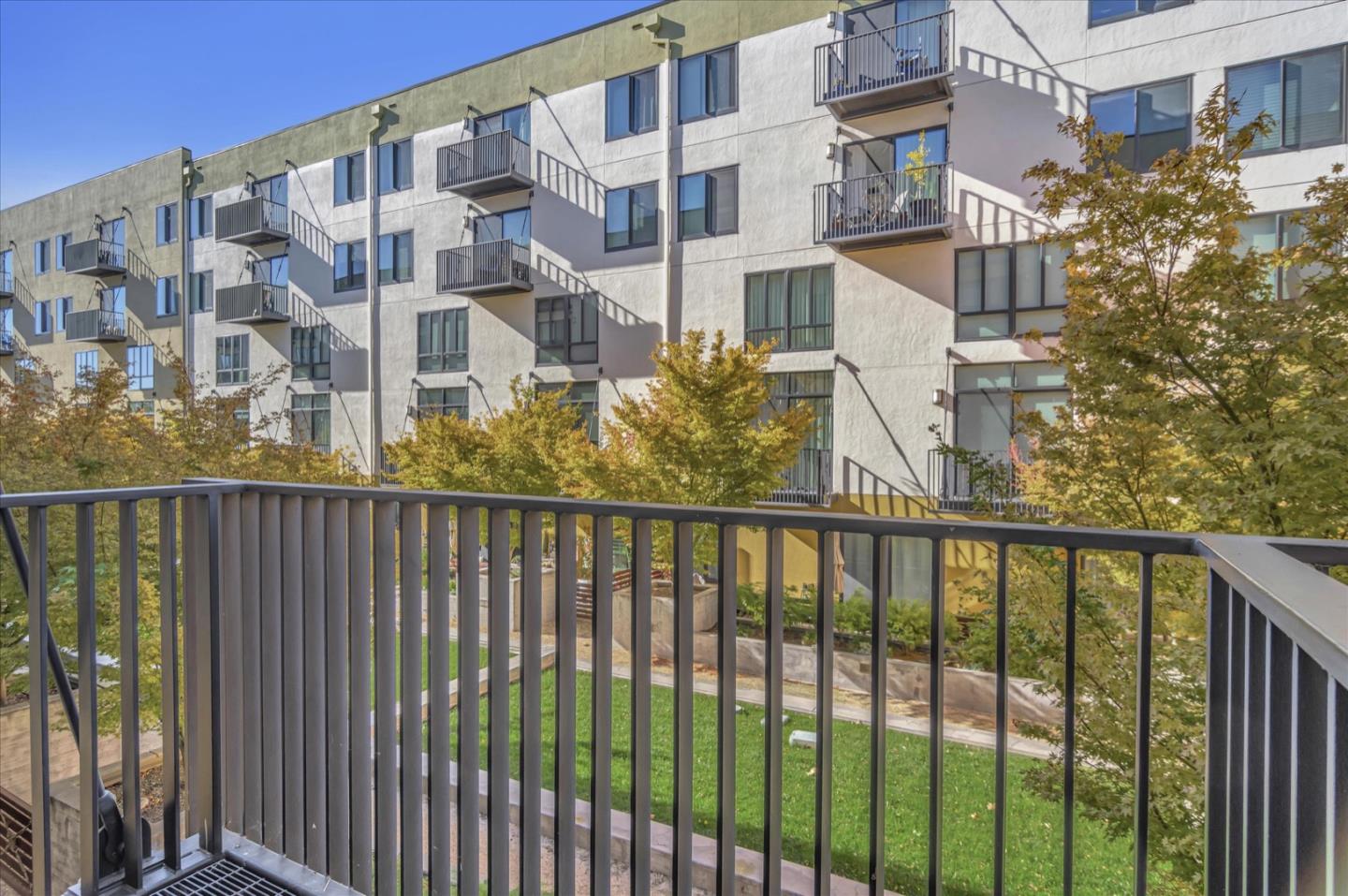 88 Bush Street Unit: 2168