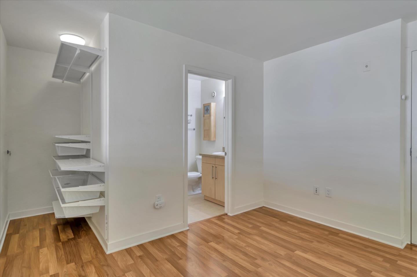 88 Bush Street Unit: 2168