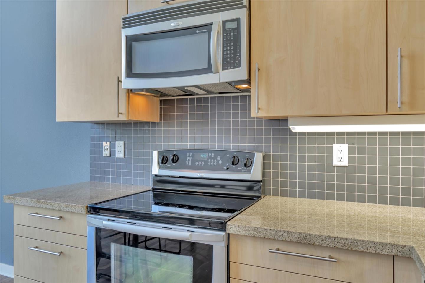 88 Bush Street Unit: 2168