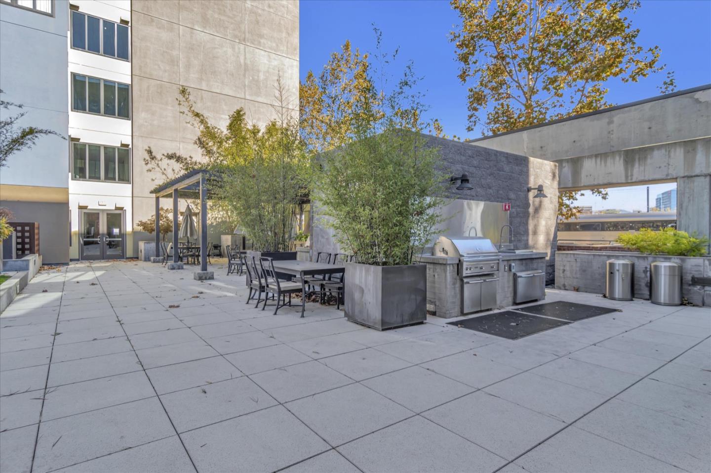 88 Bush Street Unit: 2168