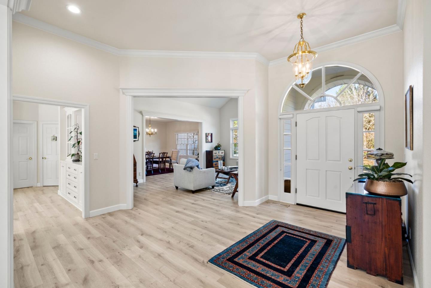 16260 Paradise Valley LN