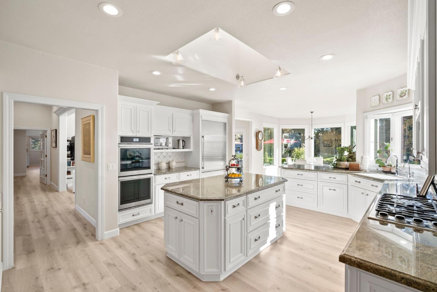 16260 Paradise Valley LN