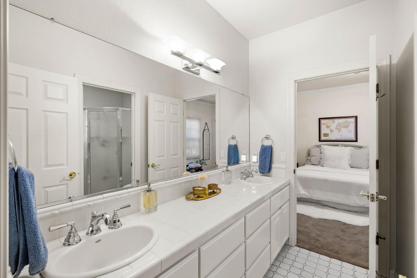 16260 Paradise Valley LN