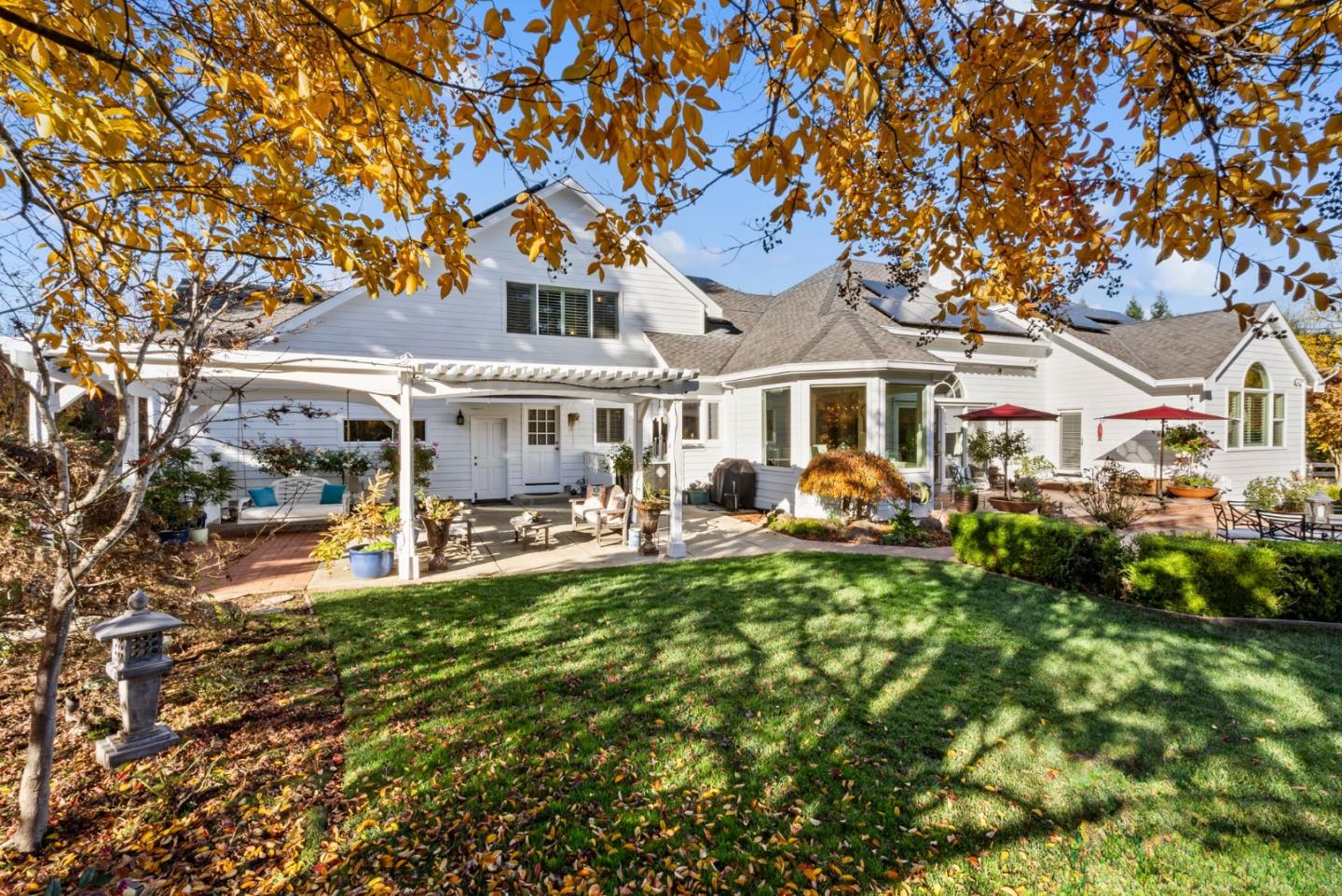 16260 Paradise Valley LN