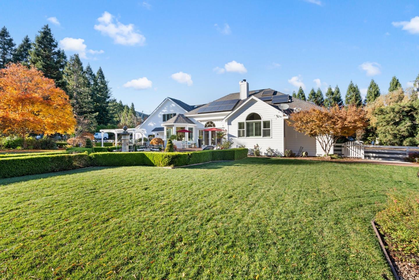 16260 Paradise Valley LN