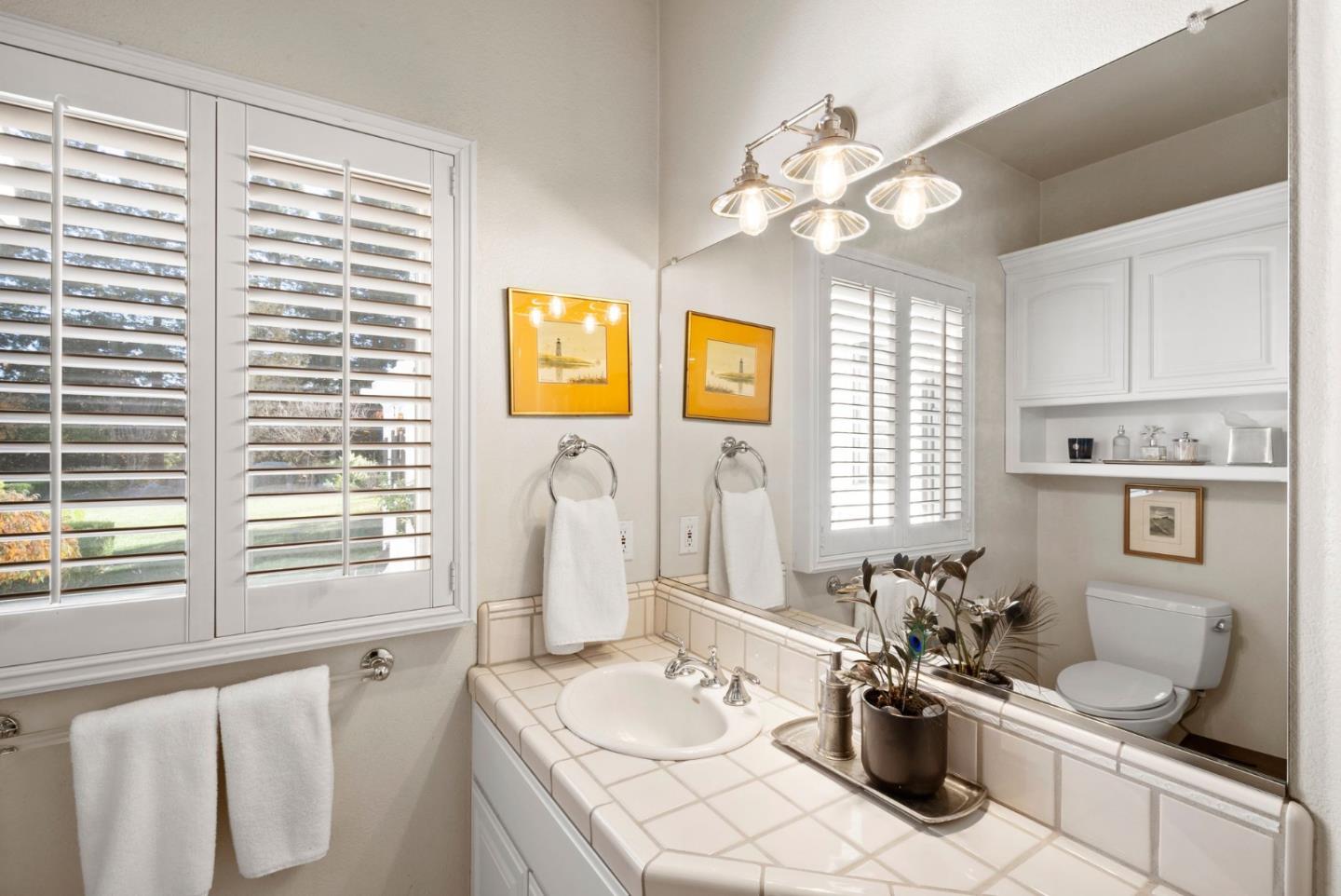 16260 Paradise Valley LN