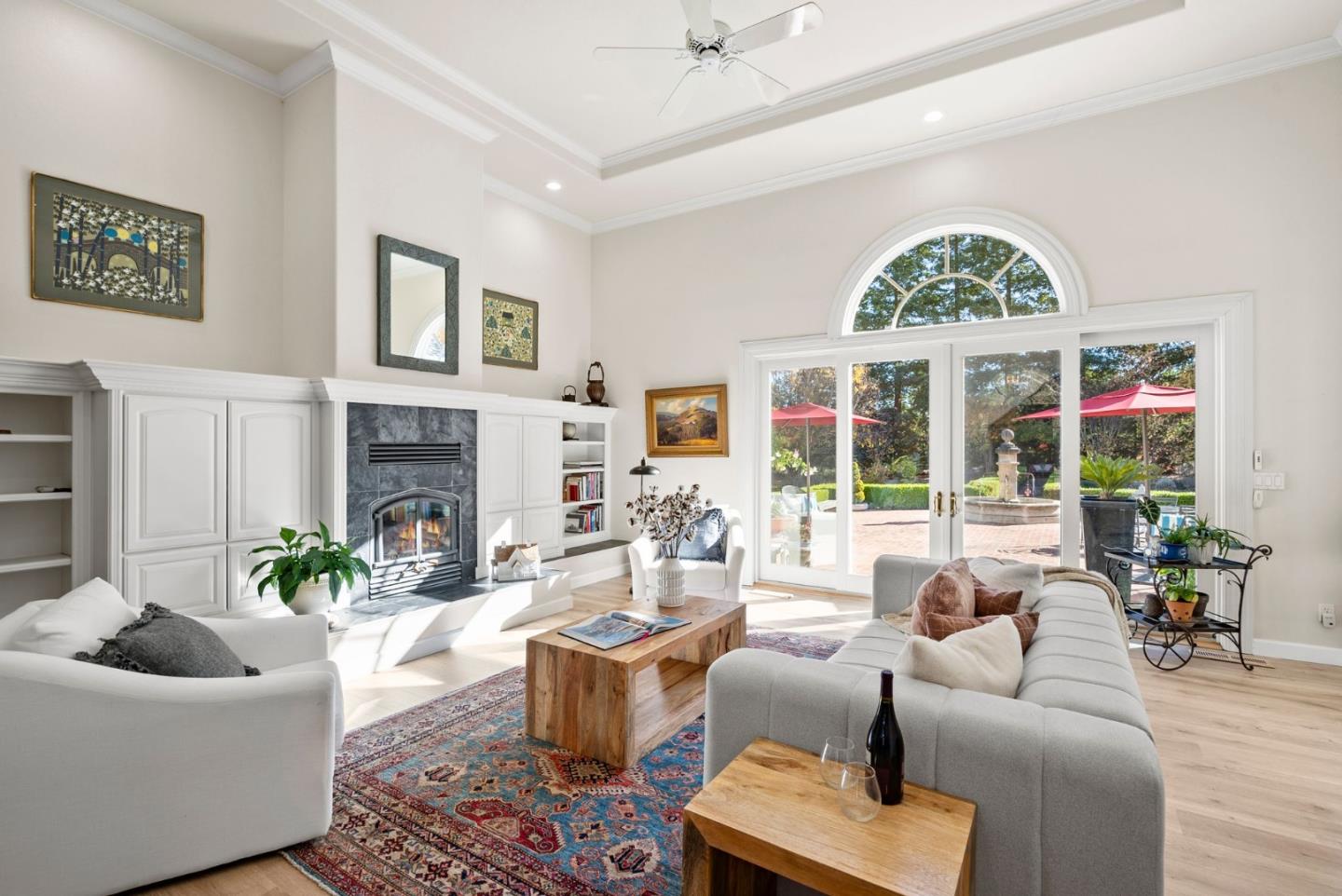 16260 Paradise Valley LN