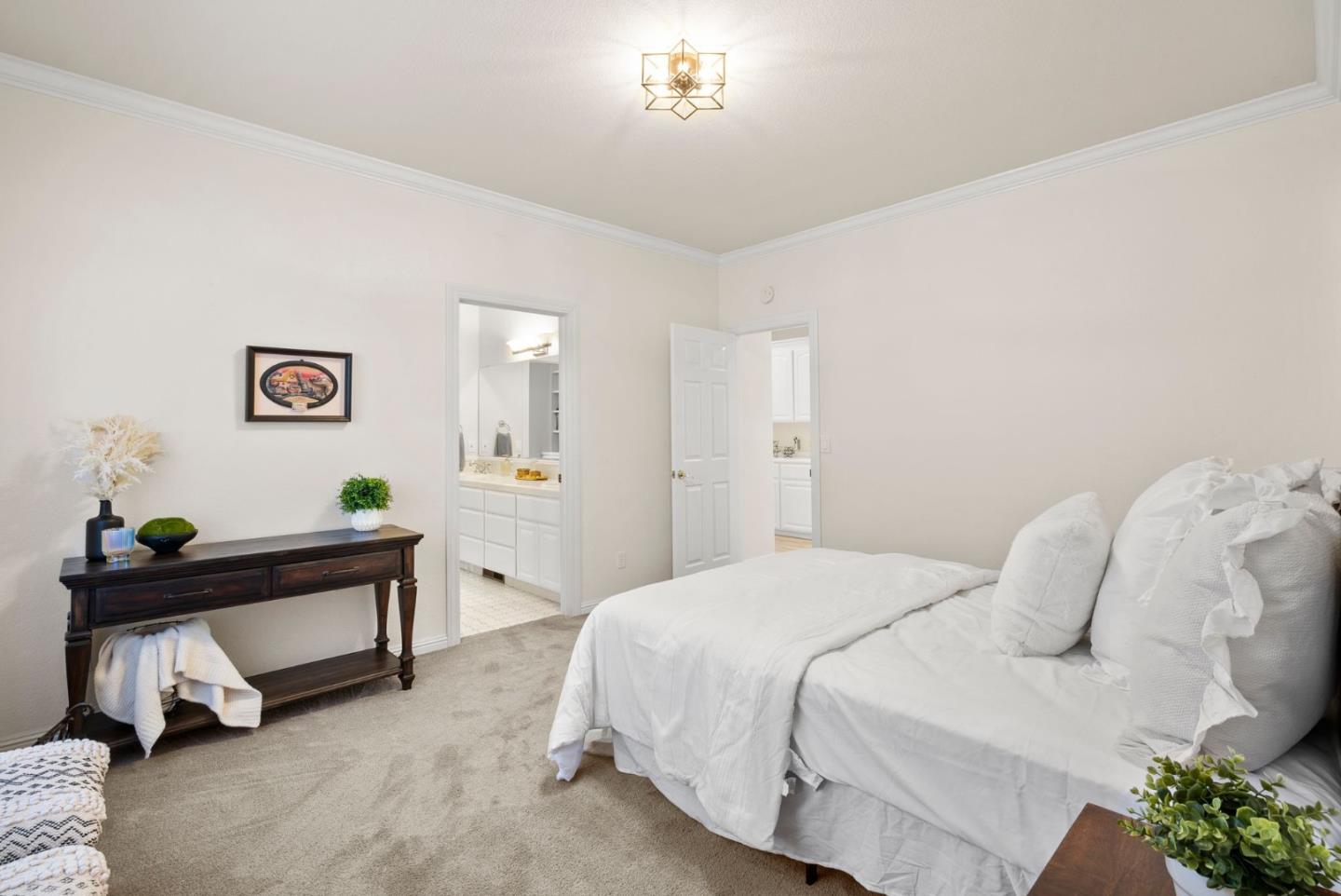 16260 Paradise Valley LN