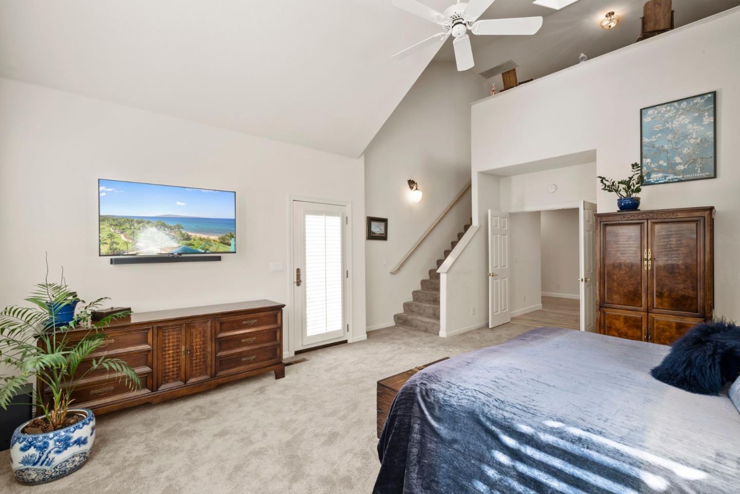 16260 Paradise Valley LN