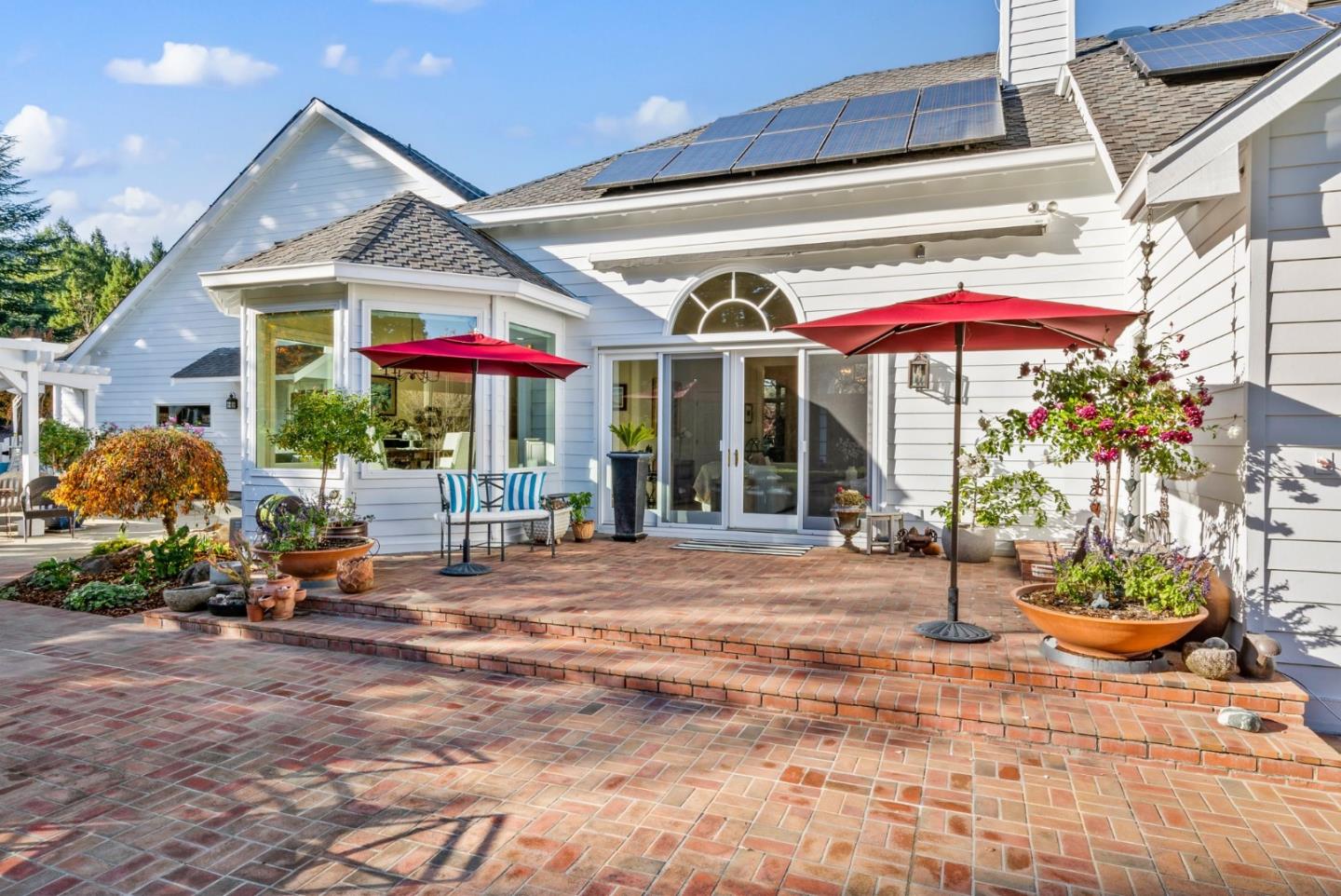 16260 Paradise Valley LN