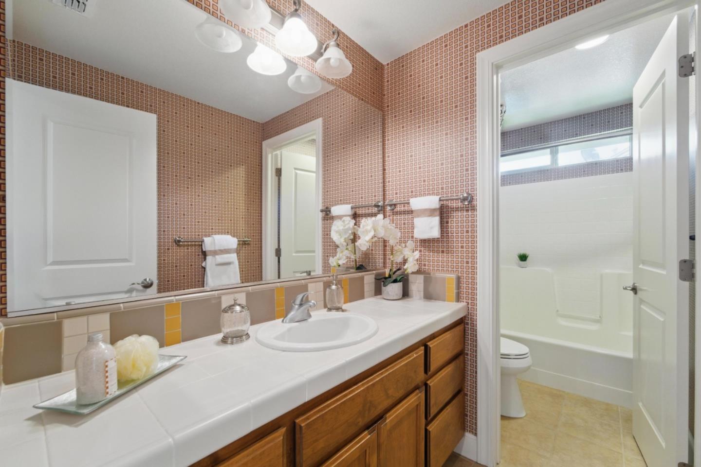 1353 Cristal CT