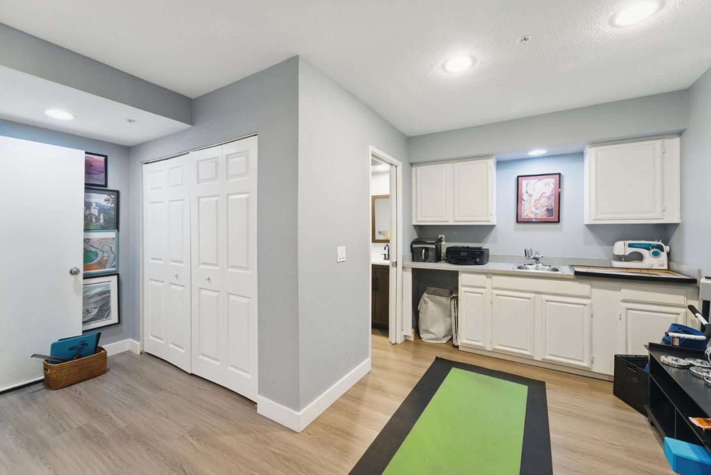 2149 Junction AVE 11