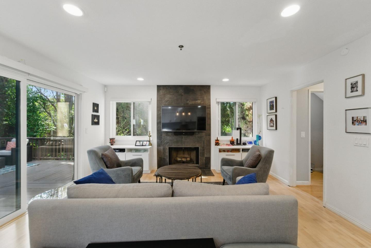 2149 Junction AVE 11