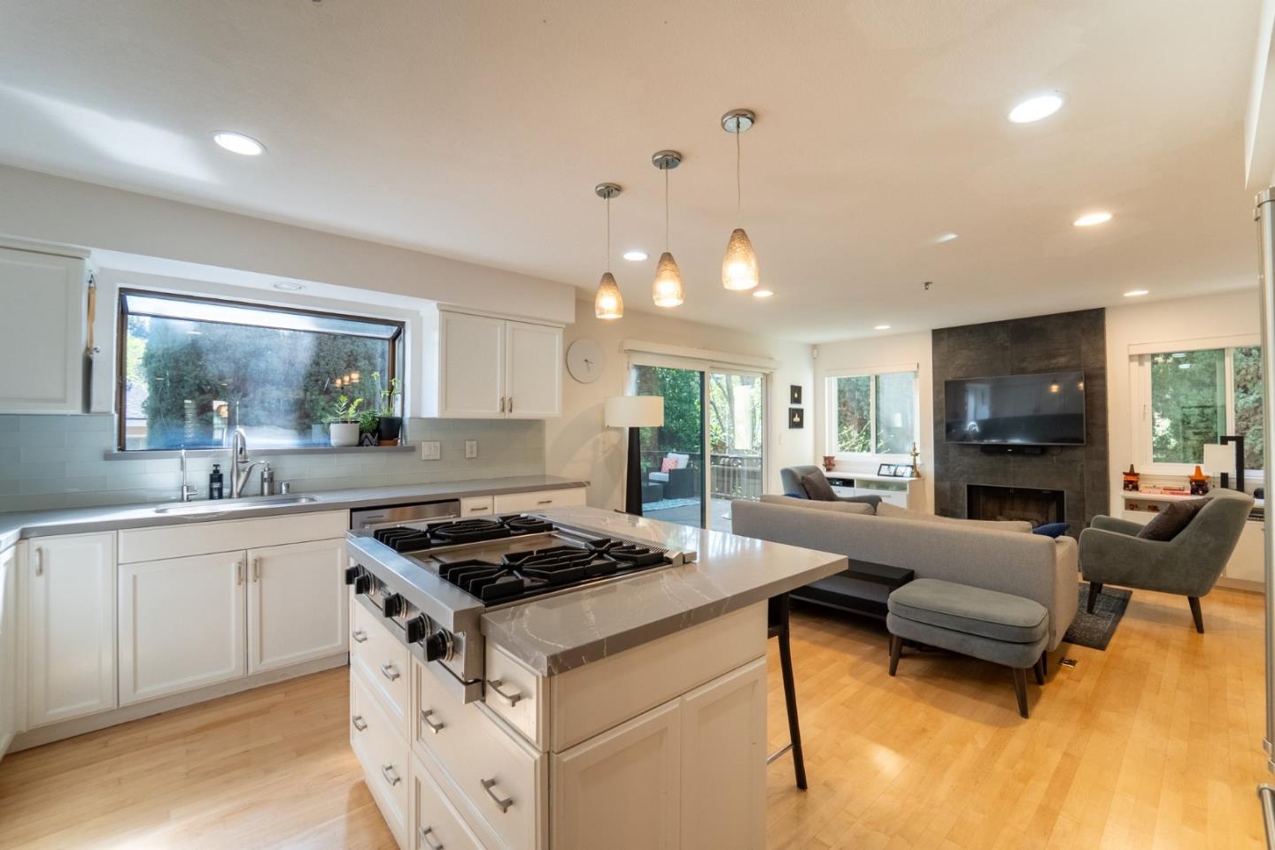 2149 Junction AVE 11