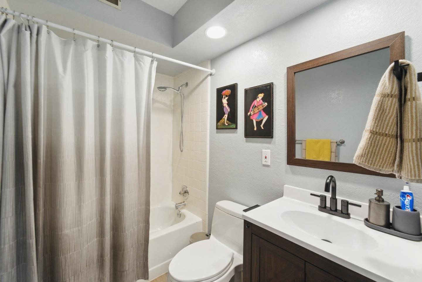 2149 Junction AVE 11