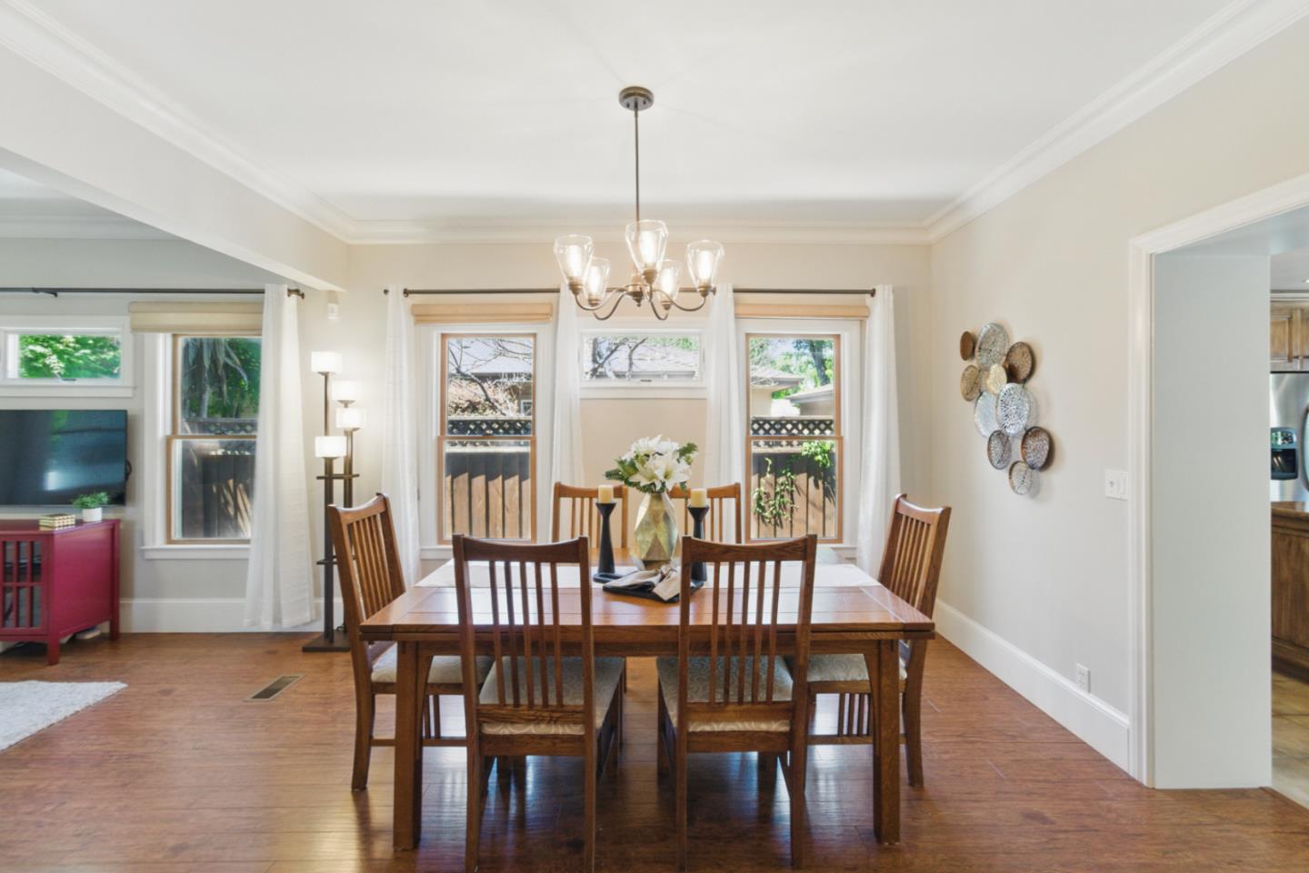 110 S 2nd ST