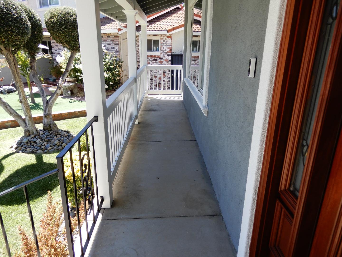 4604 Royal Forest Court