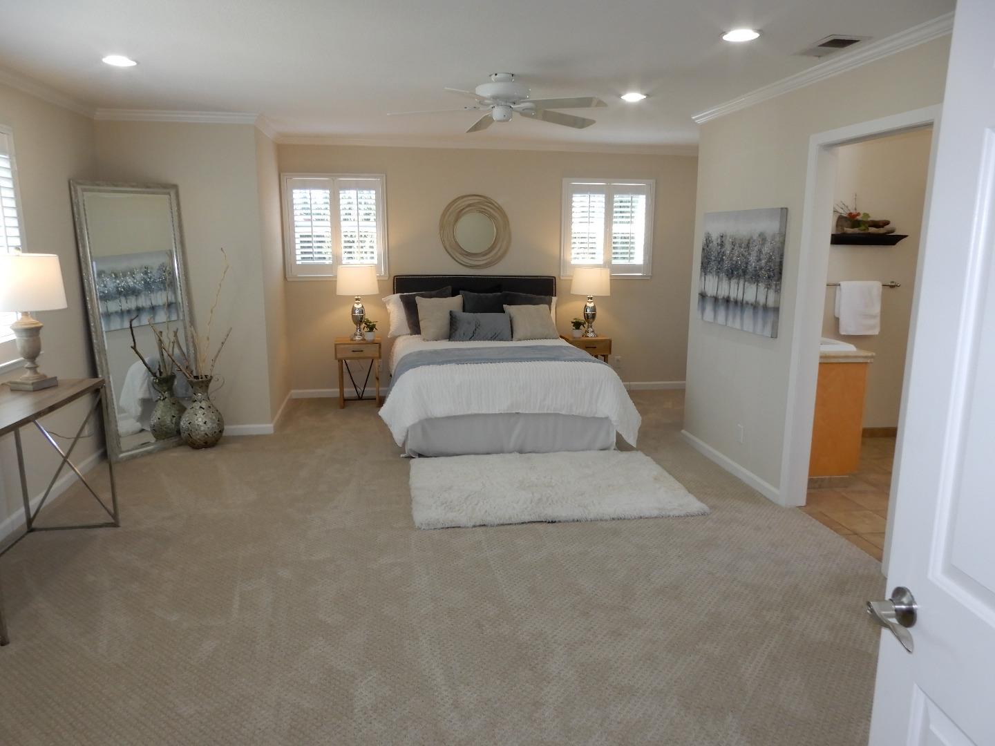 4604 Royal Forest Court