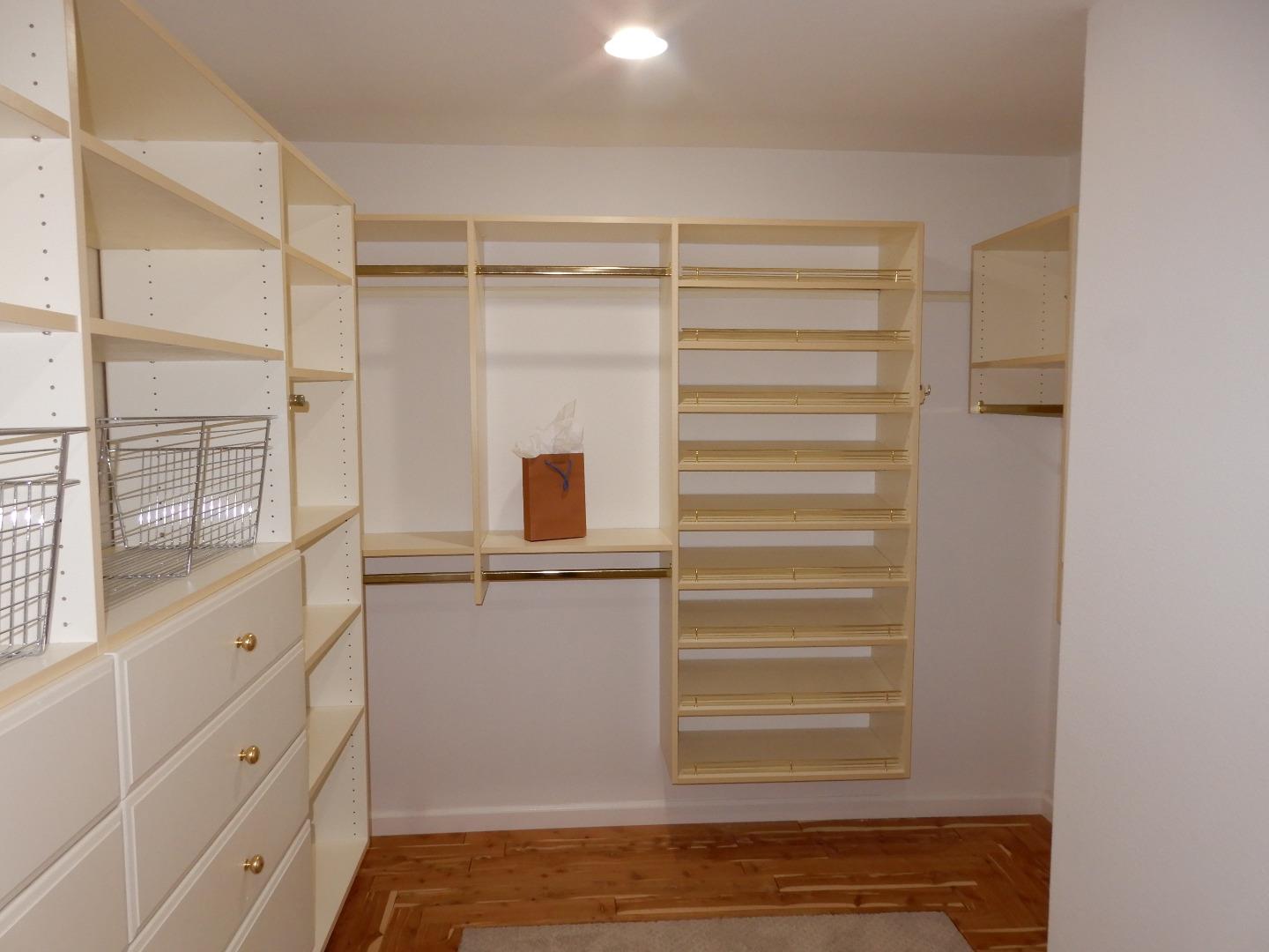 4604 Royal Forest Court