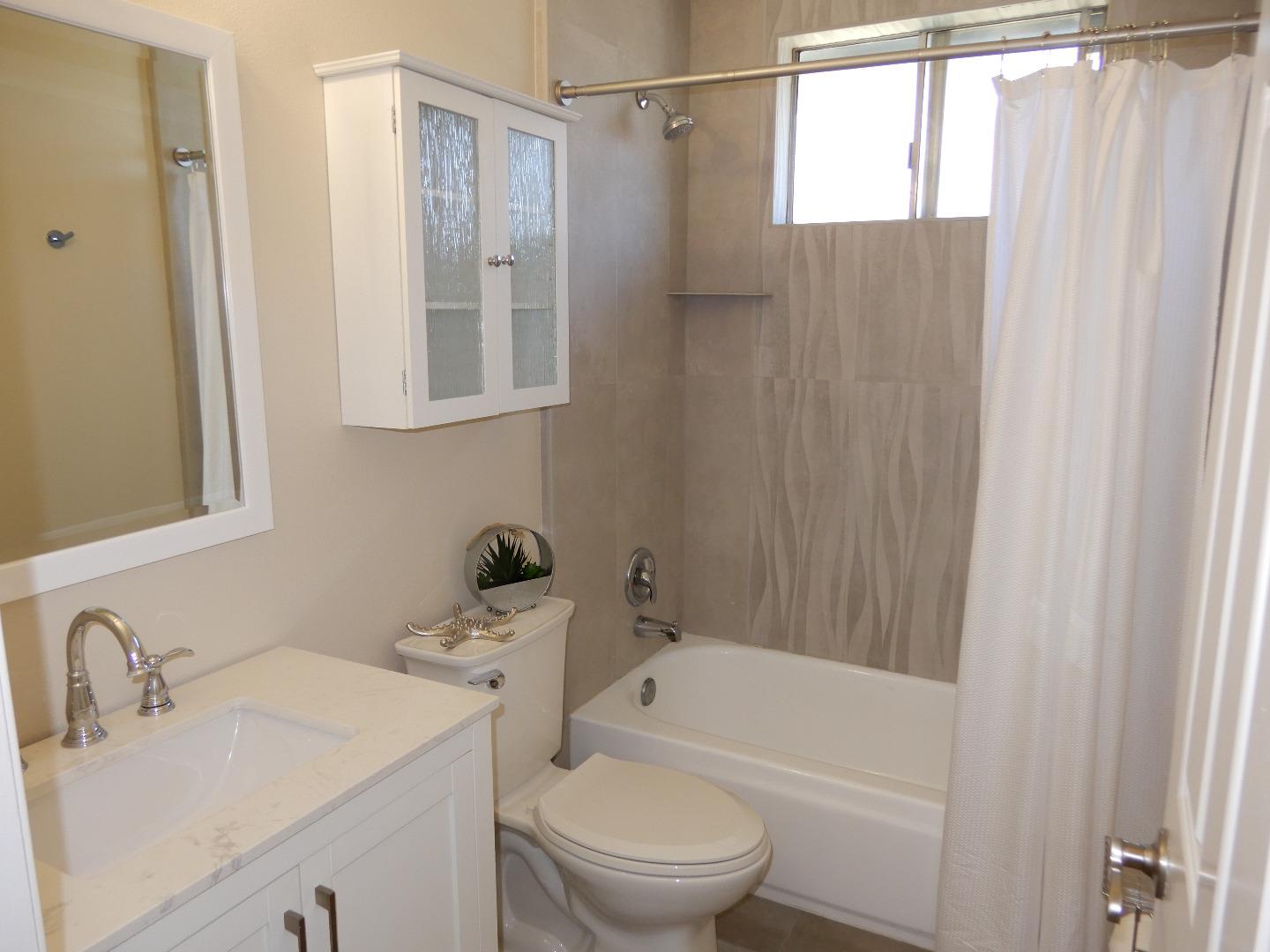 4604 Royal Forest Court