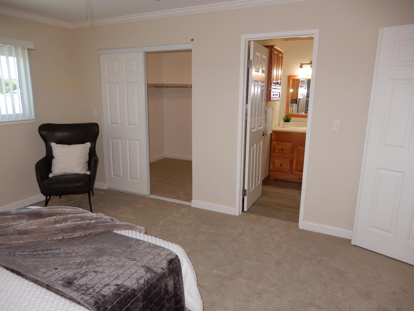 4604 Royal Forest Court