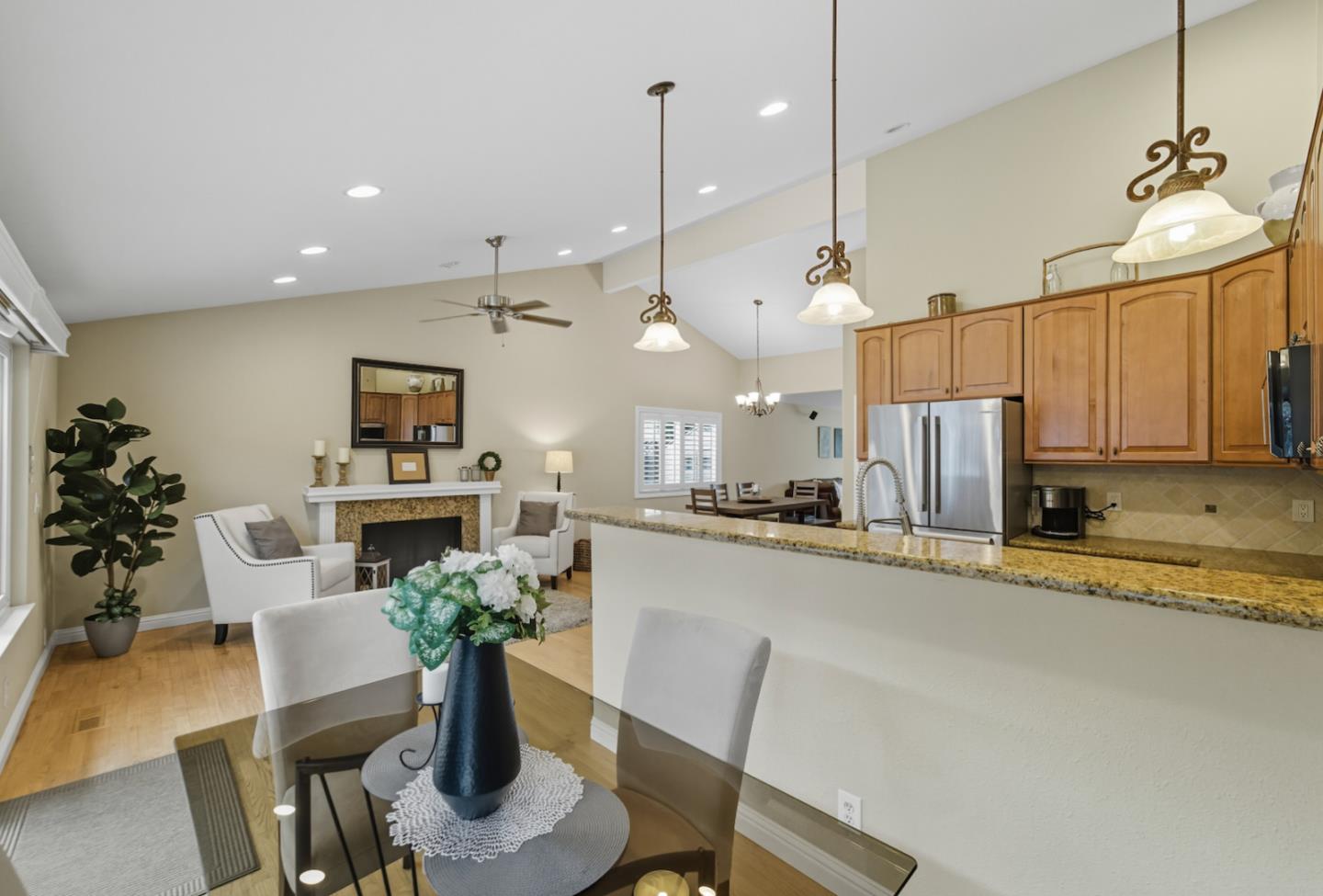 3761 Thousand Oaks Drive