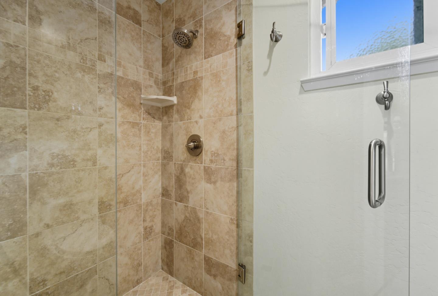 3761 Thousand Oaks Drive