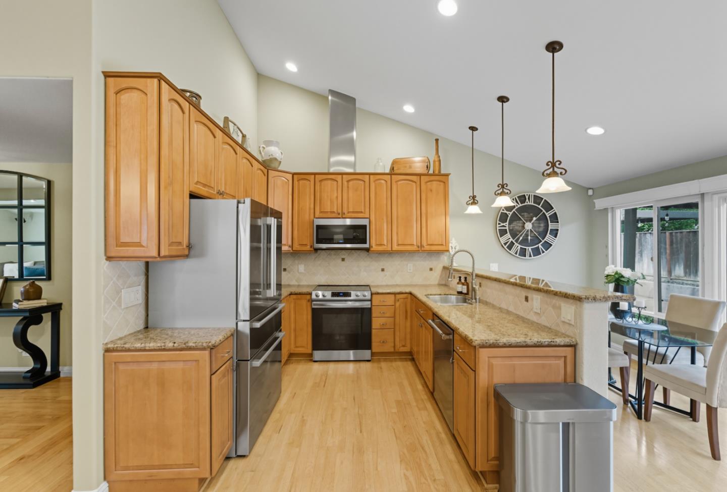 3761 Thousand Oaks Drive