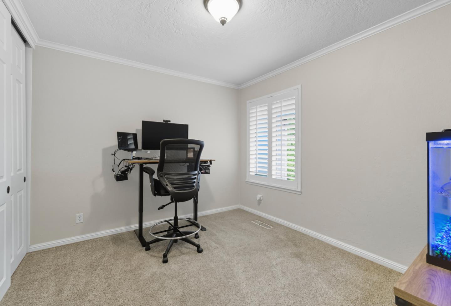 3761 Thousand Oaks Drive