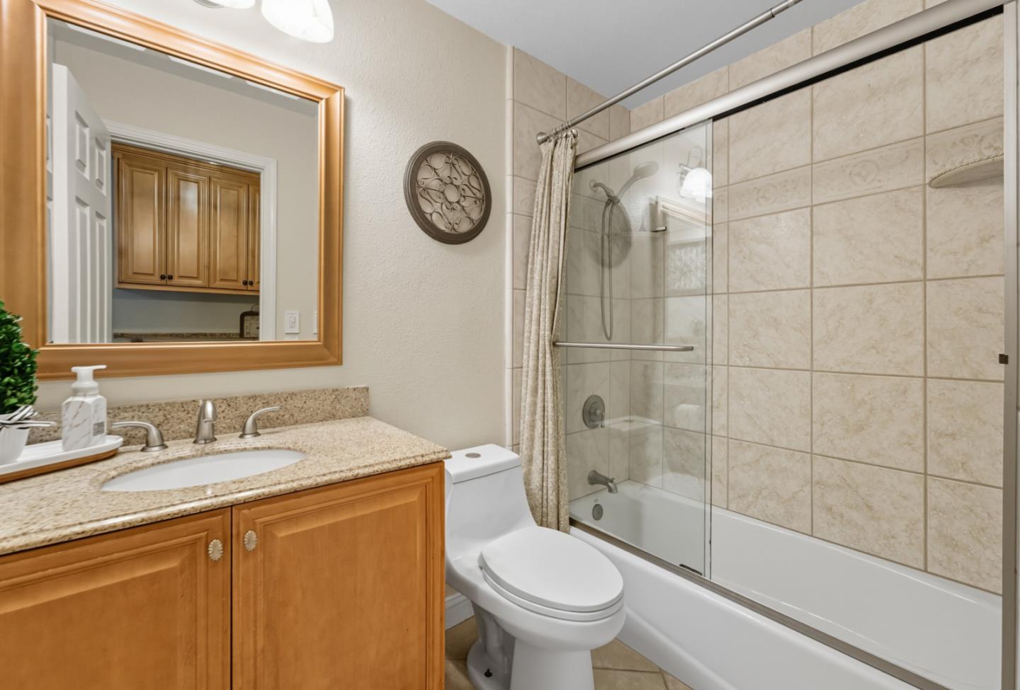 3761 Thousand Oaks Drive