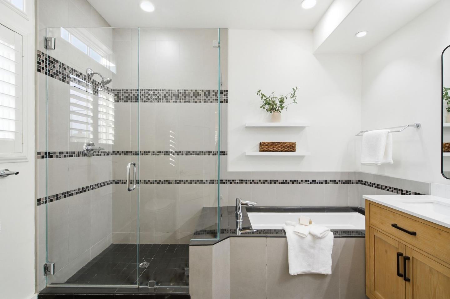 15681 Camino Del Cerro