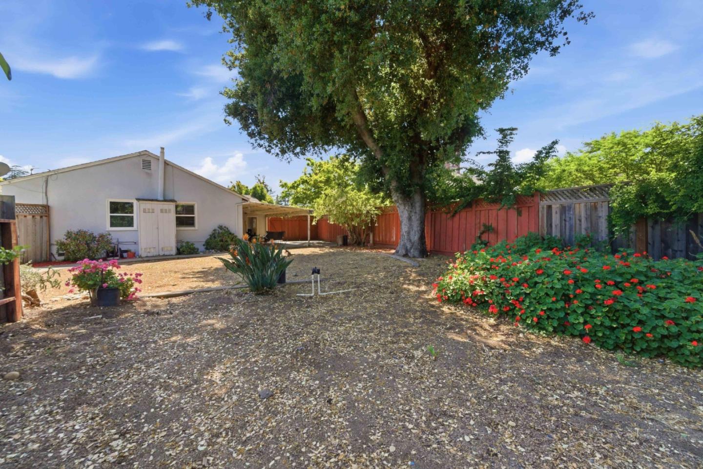 22051 Hibiscus Drive