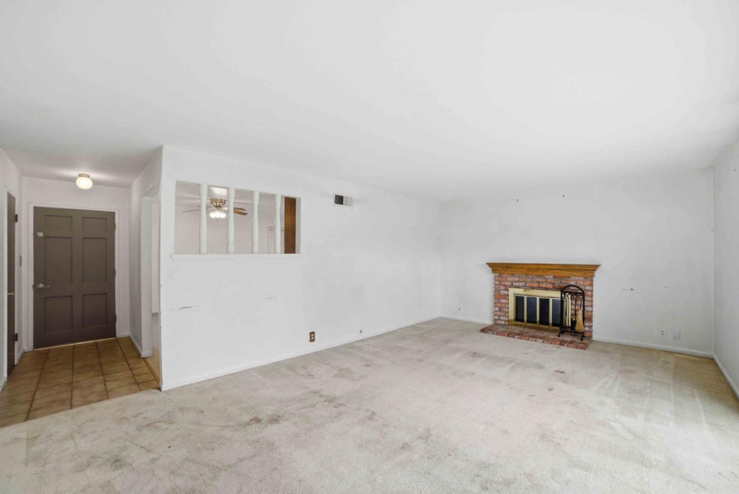 1471 Myrtle Avenue