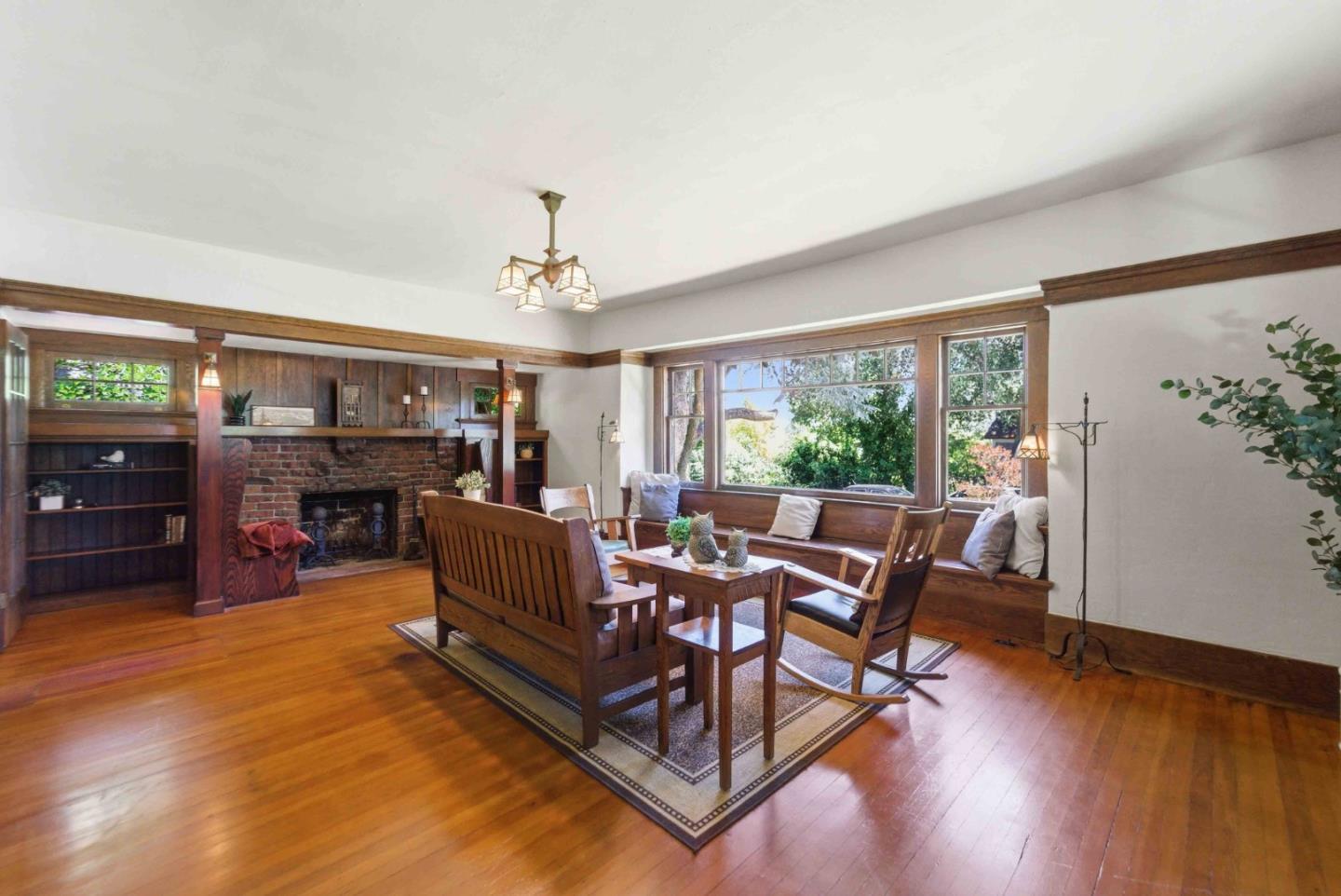 211 Glen Ridge Avenue