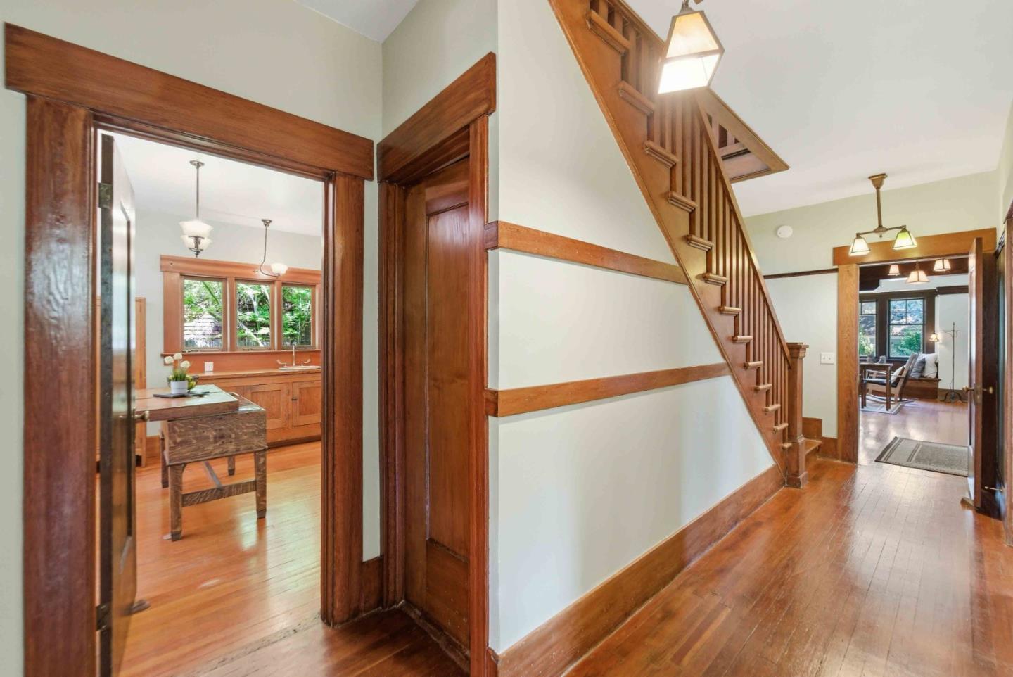 211 Glen Ridge Avenue