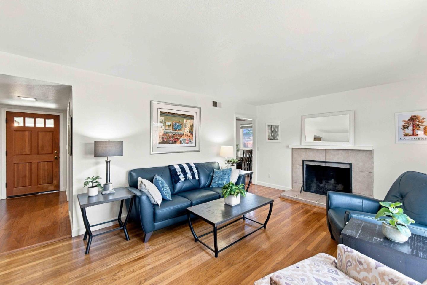 623 Seneca CT