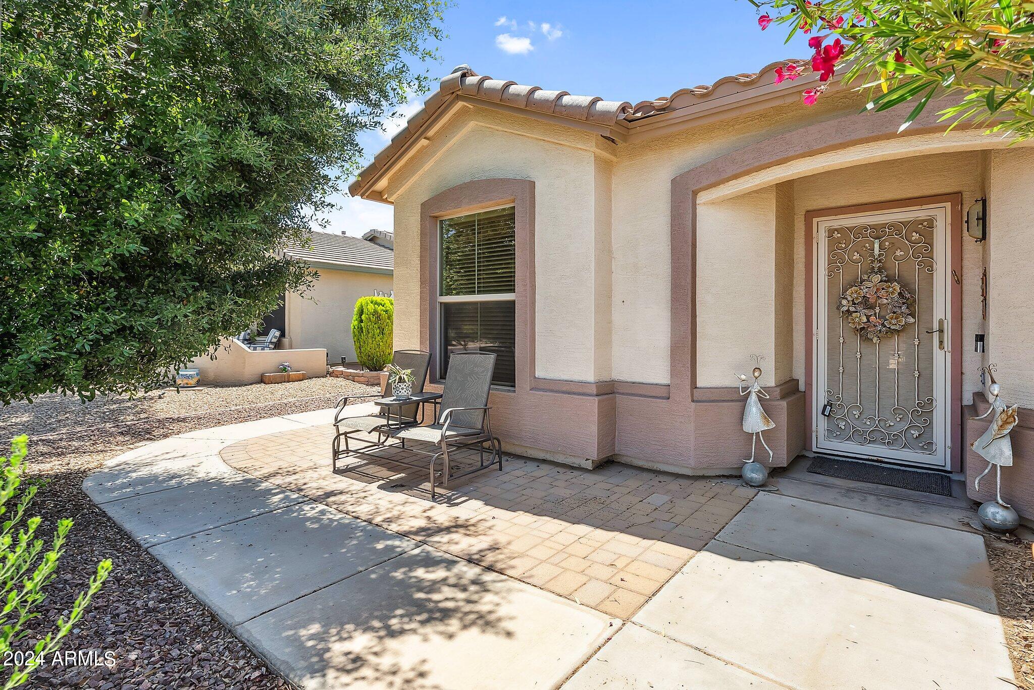 3211 E GLENEAGLE Drive