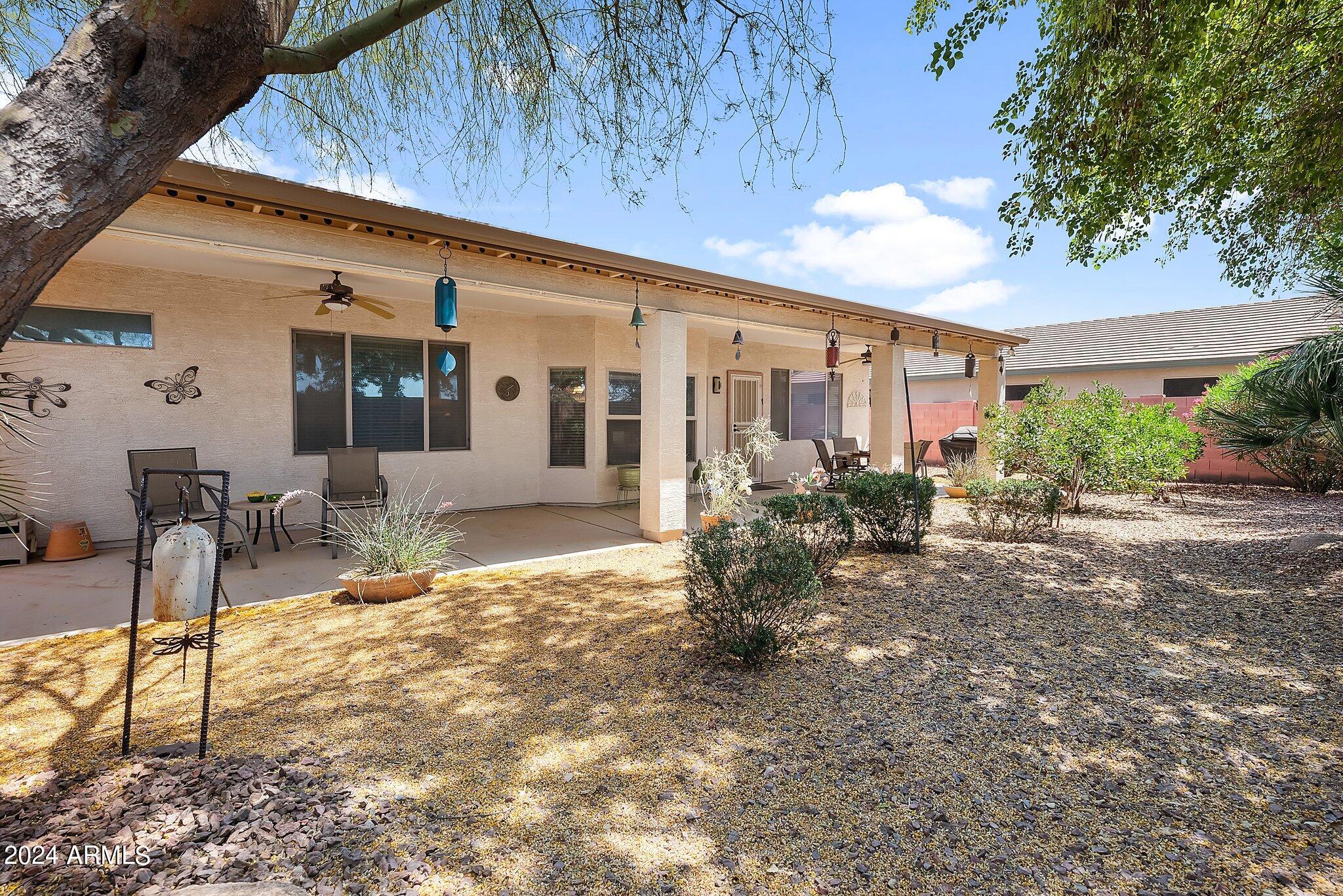 3211 E GLENEAGLE Drive