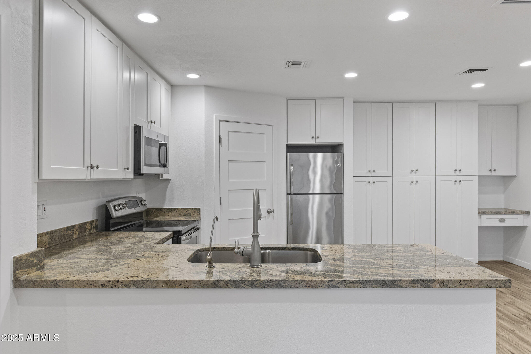 2855 S EXTENSION Road, 249