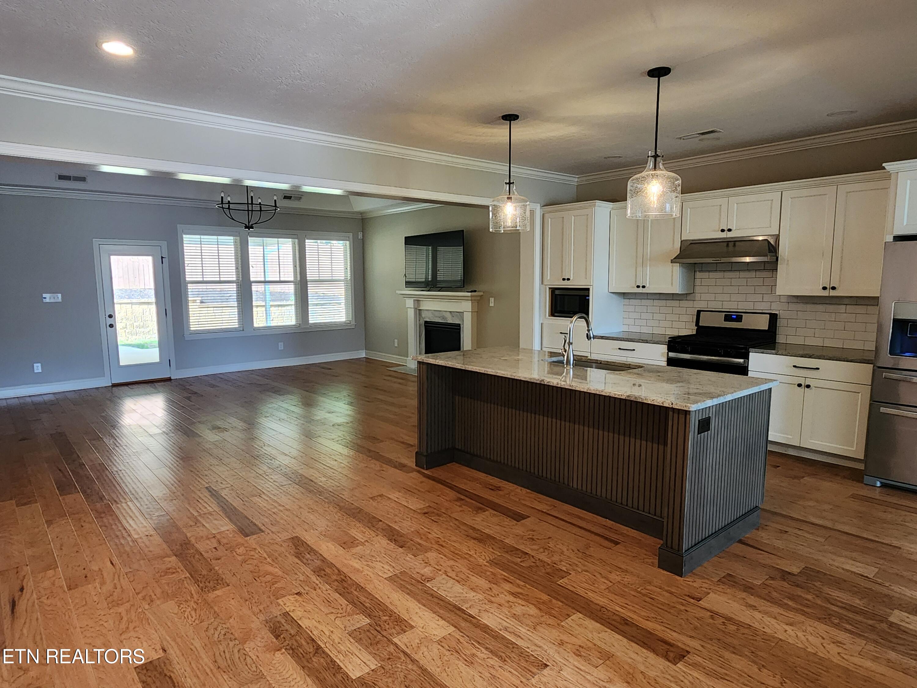 1098 Clearmill Drive