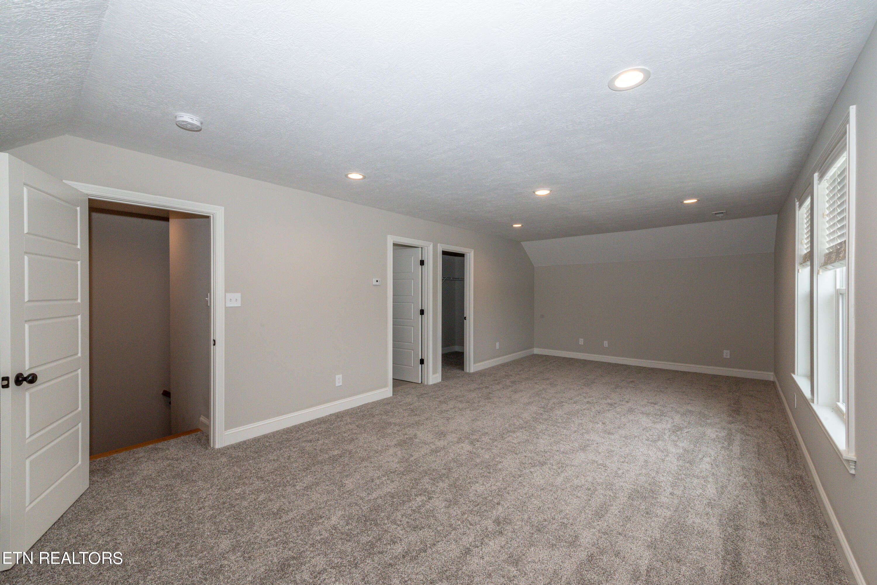 1098 Clearmill Drive